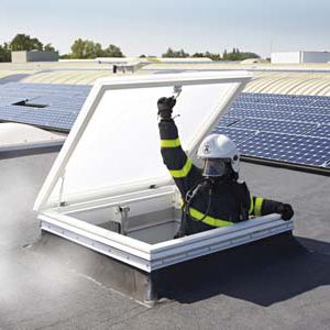 Lucernario per tetto piano - ELECTRIC - SKYLUX - con cornice di supporto in lamiera / in vetro / in PVC