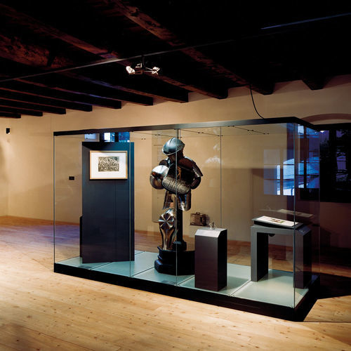 Vetrina contemporanea - HLS - Glasbau Hahn GmbH  - in vetro / in metallo / per museo
