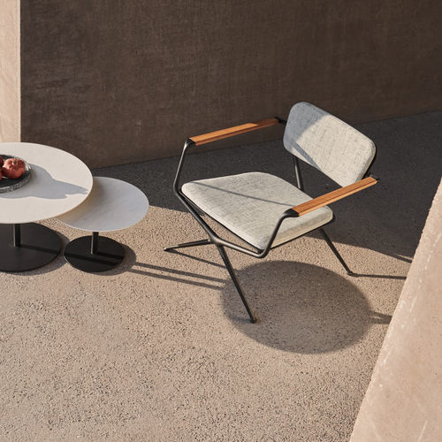 Poltrona contemporanea - EXES - Royal Botania - in tessuto / in teak / in alluminio