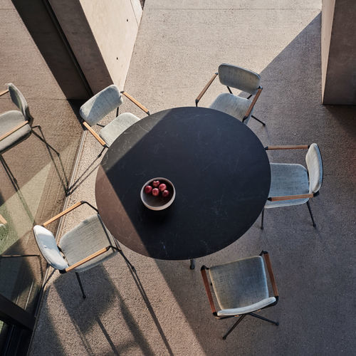 Tavolo da pranzo contemporaneo - EXES - Royal Botania - in teak / in ceramica / con supporto in alluminio