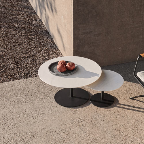 Tavolo d'appoggio contemporaneo - BUTLER - Royal Botania - in teak / in ceramica / in pietra lavica