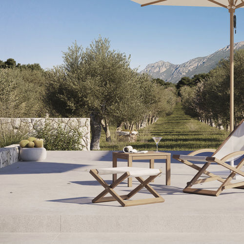 Poggiapiedi contemporaneo - BEACHER - Royal Botania - in Batyline® / in teak / da esterno