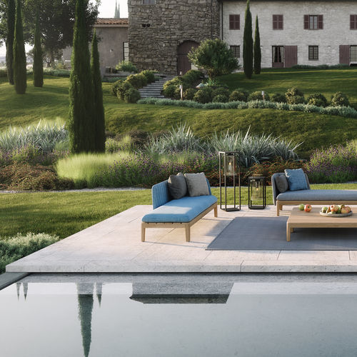 Dormeuse contemporanea - CALYPSO - Royal Botania - in tessuto / in teak / con supporto in teak
