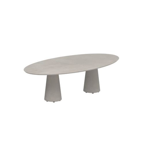 Tavolo da pranzo contemporaneo - CONIX - Royal Botania - in ceramica / in calcestruzzo / con supporto in calcestruzzo