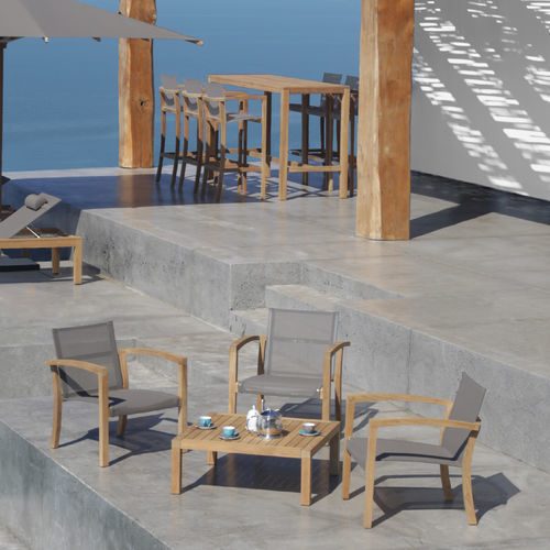 Tavolino basso contemporaneo - XQI - Royal Botania - in teak / con supporto in teak / quadrato