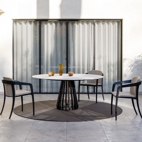 Tavolo da pranzo contemporaneo - FURNIZ - Royal Botania - in Solid Surface / con supporto in metallo / rettangolare