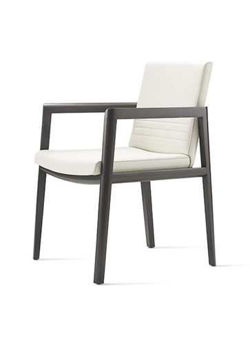 Sedia visitatore contemporanea - LILY - Gunlocke - da interno / in tessuto / in pelle