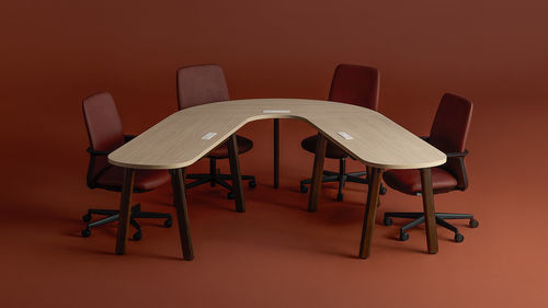 Tavolo da conferenza moderno - TRIBUTAIRE&trade; - KI - in legno massiccio / con supporto in legno / con supporto in alluminio