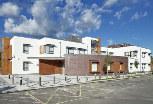 Edificio prefabbricato - CRANLEIGH - Stora Enso - in legno / per uso medico / contemporaneo