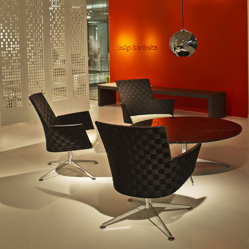 Poltrona contemporanea - WEBB - DAVIS - in pelle / per edifici pubblici / con base a stella