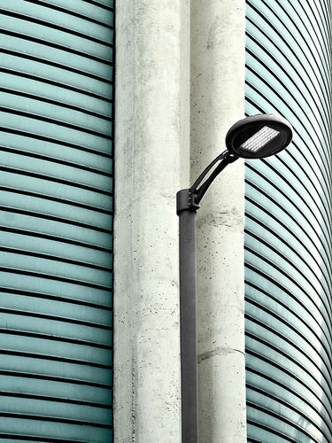 Lampione urbano - LEAN - MARTINI Illuminazione - contemporaneo / in ghisa di alluminio / LED