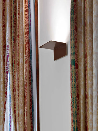 Applique contemporanea - BEND - MARTINI Illuminazione - da interno / in lamiera / in alluminio