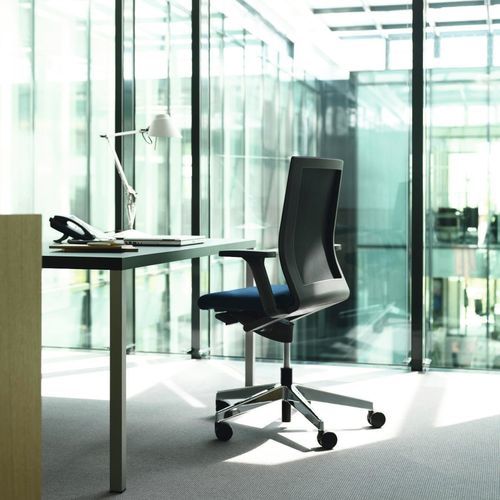 Poltrona da ufficio contemporanea - 180 NEOS - Wilkhahn - in tessuto / imbottita / contract