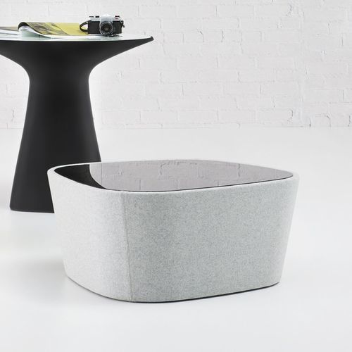 Tavolino basso contemporaneo - Blom  - schiavello - in vetro / con supporto tessuto / quadrato