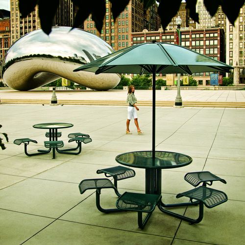 Set tavolo e sedia contemporaneo - CAROUSEL - landscapeforms - da esterno / in metallo / rotondo