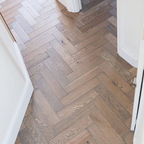 Parquet multistrato - ZB101  - V4 Woodflooring - in rovere / in legno di latifoglie / a spina di pesce