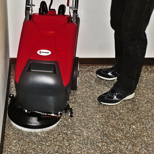 Pulitrice con guida da terra - WET 350 - BIEMMEDUE SpA - a batteria