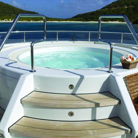 Piscina monoblocco - YACHT - COMPASS Pools - da esterno / interrata / in ceramica