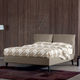 letto matrimoniale / contemporaneo / imbottito / con testiera