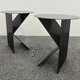 tavolo d'appoggio design originale / in acciaio / con supporto in acciaio / rotondo