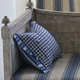 cuscino da esterno / rettangolare / a quadretti / con motivo toile de jouy