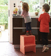 sgabello design originale / contemporaneo / in polietilene / scaletta