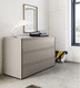 cassettone contemporaneo / in legno laccato / non specificato / beige