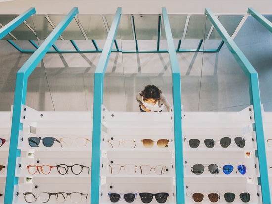 Il deposito eyewear di Seattle dall'architettura di pratica ottimale è destinato “per giocare con la percezione„