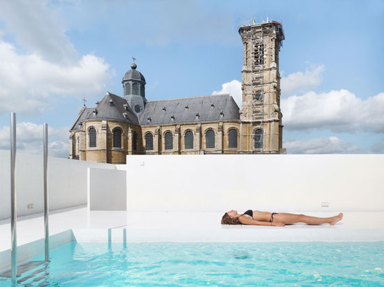 Barrocco &amp; azzurro: Piscina K da dmvA Architecten in Grimbergen, Belgio