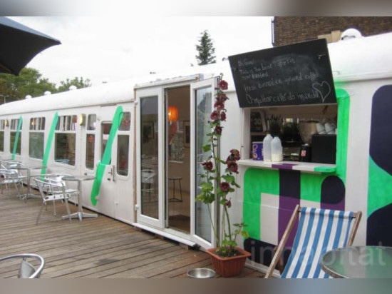 Il caffè di Deptford di Londra trasforma un vecchio carrello del treno in un ristorante di Eco