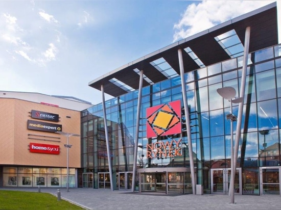 Soffitto del metallo/«centro commerciale di Nowy Rynek»/Jelenia Góra