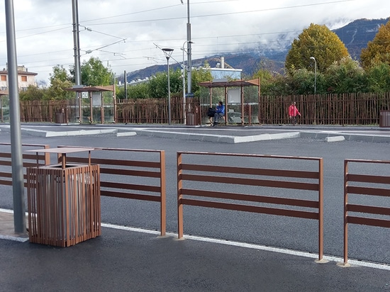 Bonneville: arredo urbano effetto corten