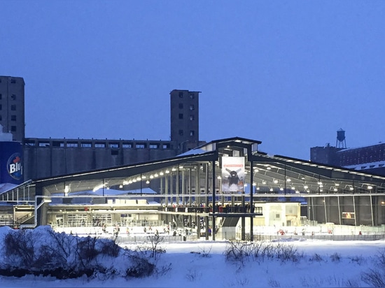 La prima fabbrica di birra del silo del mondo si apre in elevatore di grano abbandonato di NY