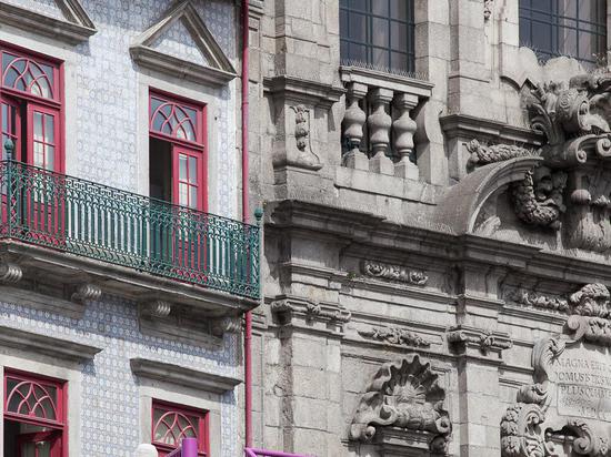 TREPPIEDI - INSTALLAZIONE 2015 DI ARTE DI OPORTO