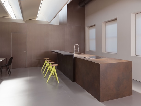 LE GRANDI SUPERFICI CERAMICHE LAMINAM PER L’ARREDO