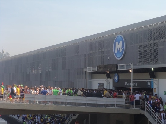 stazione ampliata di Maracanã delle maglie metalliche e del metallo