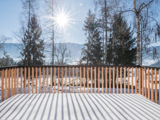 L'architetto Stefan Hitthaler infonde nuova vita da a chalet ispirato da UFO degli anni 70