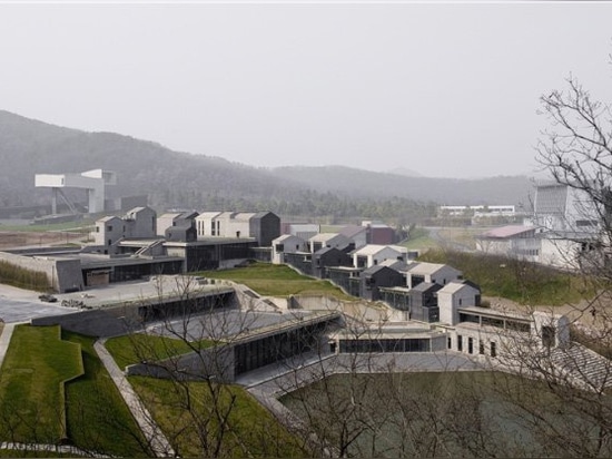 il jiakun di Liu completa l'hotel monocromatico come componente del complesso del museo di arte del sifang in porcellana