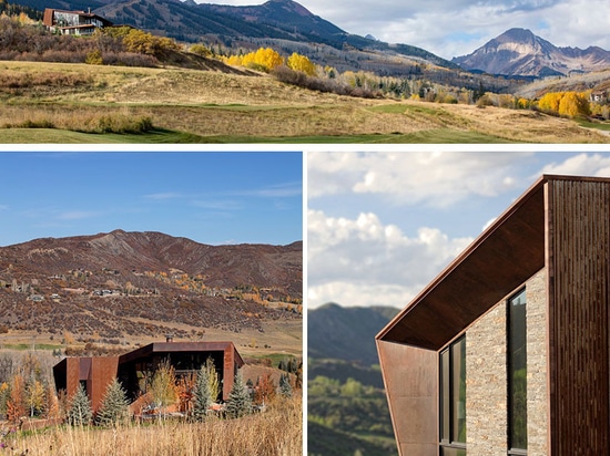 Questa nuova casa placcata nell'azione corrosiva degli elementi dell'acciaio si siede su Hillside in Colorado