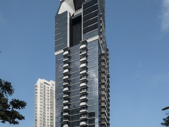 UNStudio completa entrambe le “V su shenton” e “sulla torre degli scotts” a Singapore