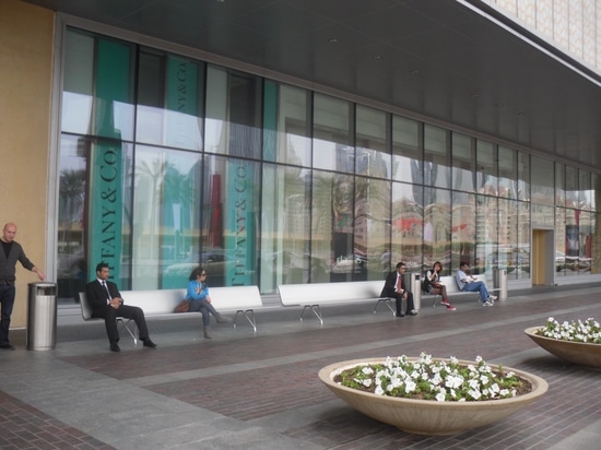 Banco AEREO nel centro commerciale del Dubai.