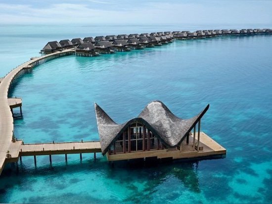 questa località di soggiorno di lusso da autoban ricava dall'architettura vernacolare delle Maldive