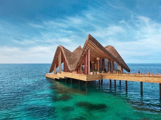 questa località di soggiorno di lusso da autoban ricava dall'architettura vernacolare delle Maldive