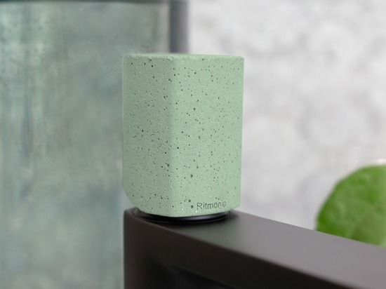 Haptic Concrete Colors di Ritmonio, “I colori del Mondo”.