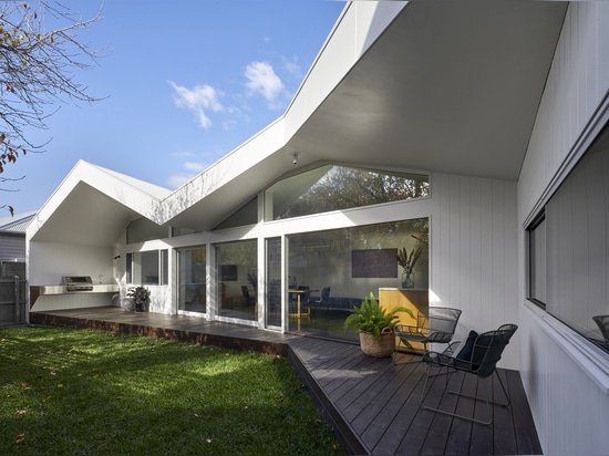 Ristrutturazione della casa Clad Pad / Mihaly Slocombe