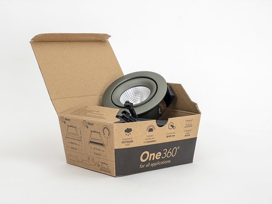 SLC One360° SunLike Downlights è disponibile in un imballaggio sostenibile.