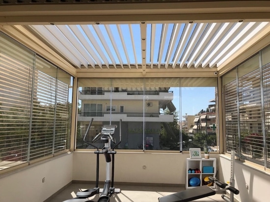 Design da palestra in terrazza con CospiBIO Pergola e CospiEpal galss wall!