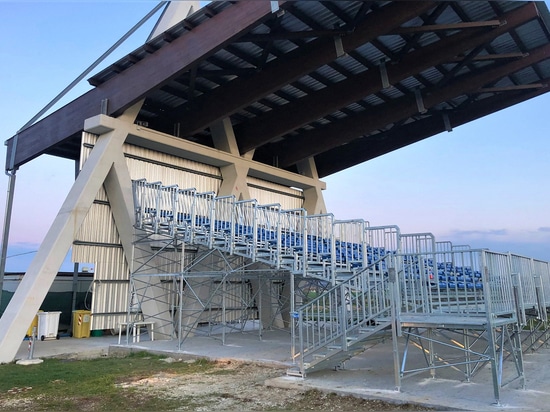 TRIBUNA PREFABBRICATA AL CAMPO SPORTIVO DI MARINA DI MONTEMARCIANO