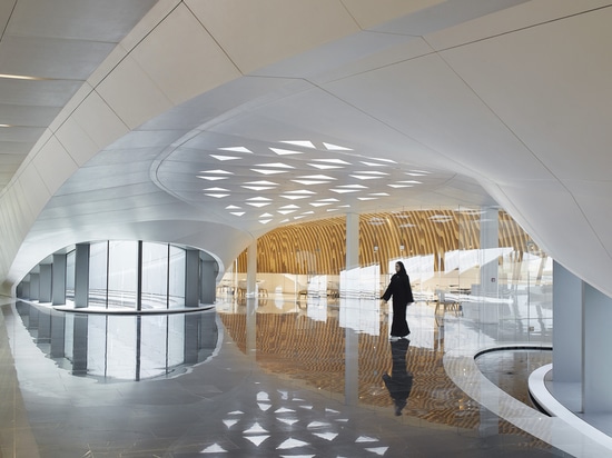 Sede BEEAH / Zaha Hadid Architects