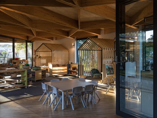 Giardino per bambini di Kakapo Creek / Collingridge And Smith Architects (CASA)